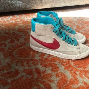 Nike High Top - women’s